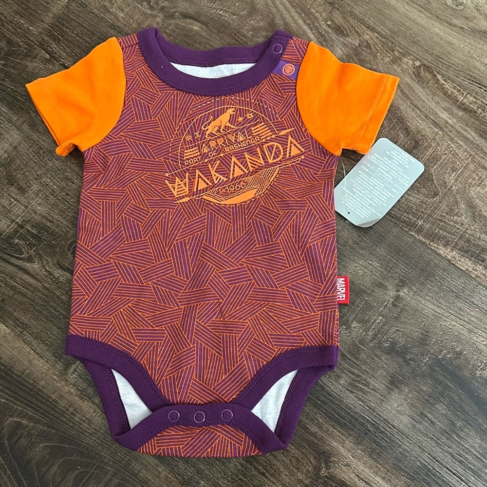 Black Panther Wakanda Marvel Onsie NWT